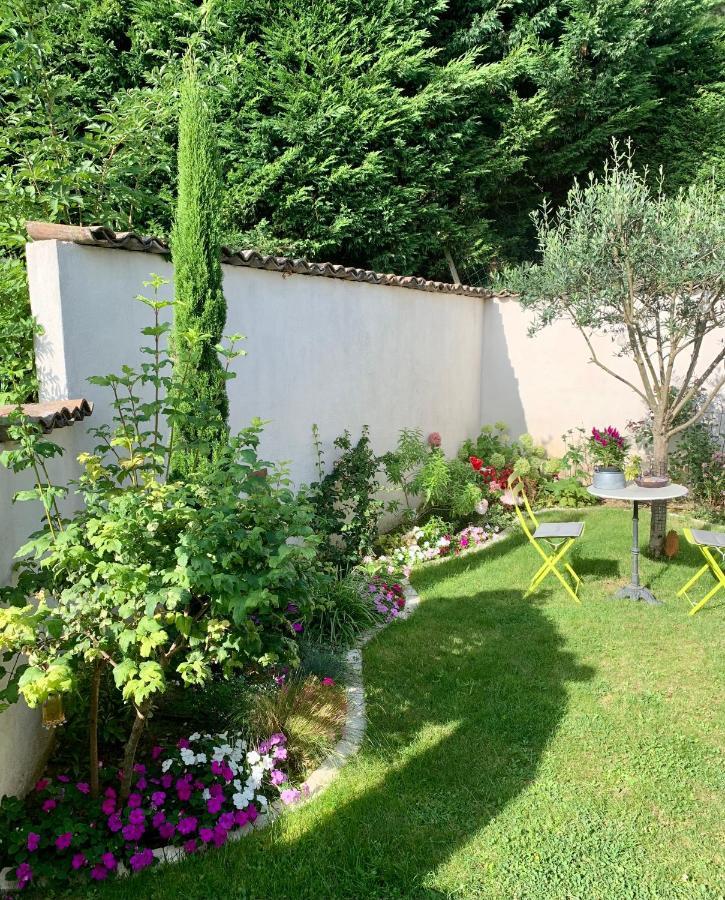 La Glycine B&B Sainte-Colombe  Kültér fotó